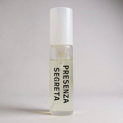 PRESENZA SEGRETA (Verde-Fumè) – Sample 3ml